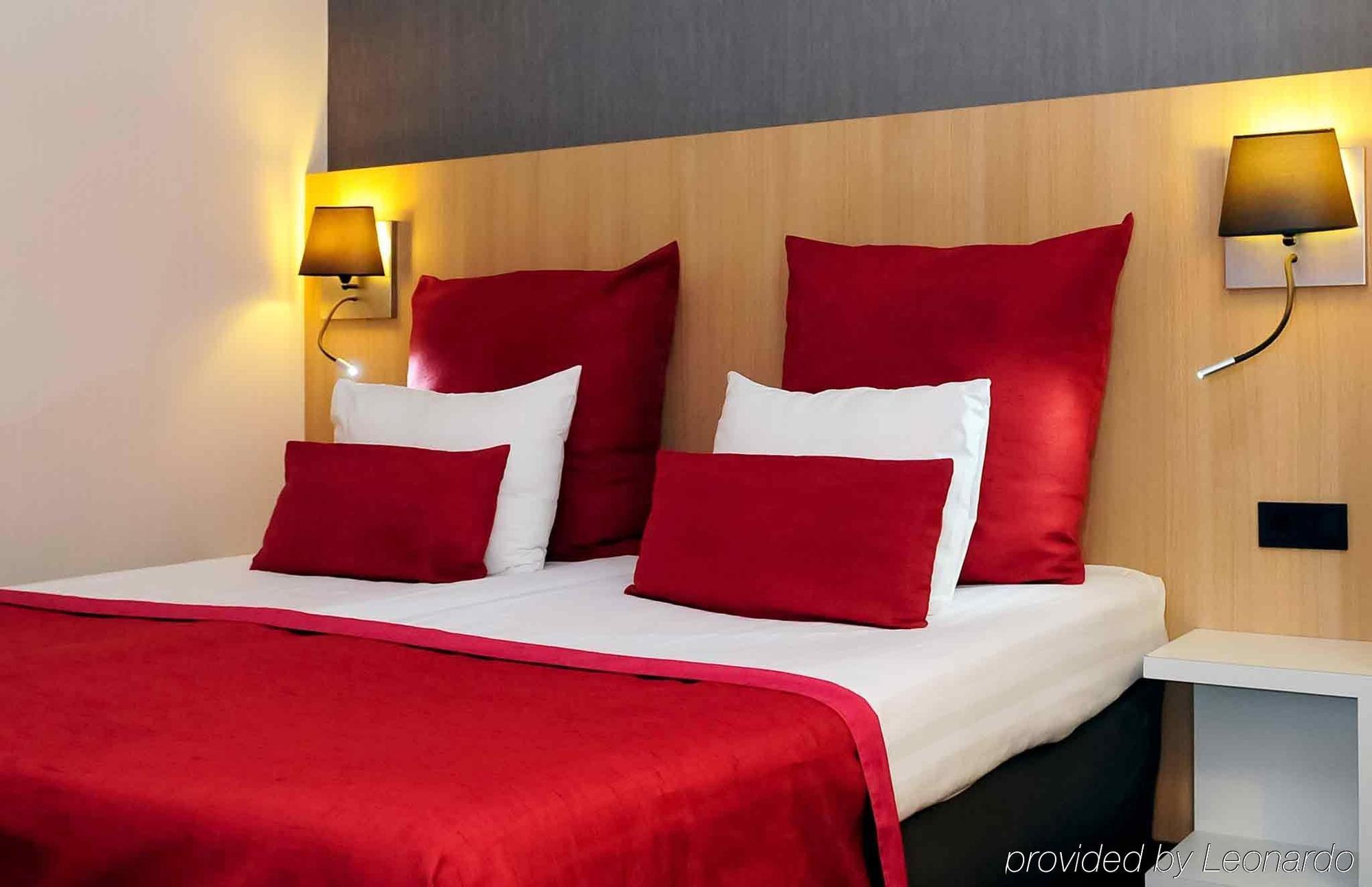Mercure Hotel Schiphol Terminal Amsterdam Airport Schiphol Exterior foto